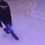 Опубликованы видео с предполагаемым убийцей таксиста в Астрахани. Приглядитесь - Punkt-a.info