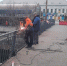 В Астрахани коммунальщики починили заграждение на Красном мосту - Bloknot-Astrakhan.Ru