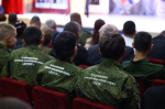Губернатор Игорь Бабушкин наградил астраханских поисковиков