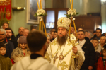 Астраханский губернатор посетил Рождественское богослужение