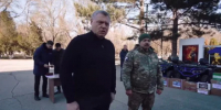Астраханский губернатор навестил бойцов дивизиона «Лотос» и передал подарки - ГТРК Лотос