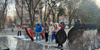 Астраханские партийцы возложили цветы к памятникам воинской славы - ЛДПР