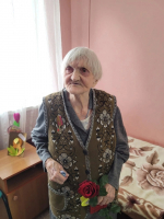 Памятную награду - юбилейную медаль «80 лет Победы в Великой Отечественной войне 1941-1945 гг.» вручили проживающей в отделении временного постоянного проживания граждан пожилого возраста и инвалидов с.Зензели Порохниной Серафиме Григорьевне