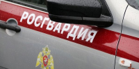 В АСТРАХАНИ РОСГВАРДЕЙЦЫ ЭВАКУИРОВАЛИ ЛЮДЕЙ ИЗ ГОРЯЩЕГО ЗДАНИЯ - Росгвардия