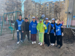 Астрахань становится чище: депутаты и кандидаты объединяются с жителями для проведения субботников