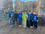 Астрахань становится чище: депутаты и кандидаты объединяются с жителями для проведения субботников