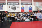 Трехкратный чемпион России и Европы и чемпион мира по боевому самбо наградили астраханских студентов-спортсменов