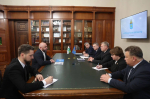 Астраханский губернатор провел встречу с главой Кременского округа