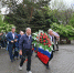 Возложение венка к Мемориалу "Вечный огонь славы" в Братском саду г. Астрахани - Объединение строителей