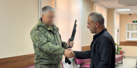 330 единиц оружия и 4,5 тысячи боеприпасов передали бойцам СВО астраханцы - Газета Волга
