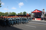 На торжественное построение войск и Бессмертный полк в Астрахани пришло около 60 тысяч человек