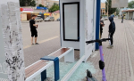 В Астрахани загадочным образом разрушилась новая остановка