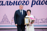 Астраханский губернатор вручил награды работникам соцсферы
