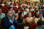 Игорь Бабушкин вручил награды лучшим астраханским медработникам