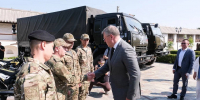 Губернатор Игорь Бабушкин передал 21 мотоцикл военнослужащим в День России - Портал органов государственной власти