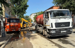 Астрводоканал: с серьезной аварией на магистральном трубопроводе  ремонтники бьются с понедельника