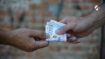 Астраханский предприниматель подозревается в подкупе на миллион рублей