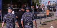 Более 40 росгвардейцев обеспечили безопасность празднования Дня молодежи в Астрахани - Росгвардия
