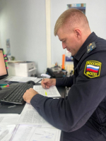 Уклонение от родительских обязанностей пресечено: судебные приставы обеспечили исполнение закона в здании суда