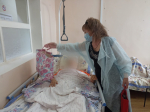 Общественница из Астрахани оказала помощь пострадавшей пенсионерке