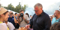 В День рыбака для астраханцев приготовили свыше 1000 литров фирменной ухи - Астрахань 24