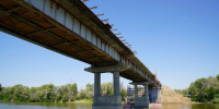175-метровый мост в Красноярском районе Астраханской области ремонтируют по нацпроекту - Газета Волга