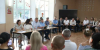 В Астрахани Игорь Бабушкин встретился с жильцами частично обрушившегося дома - ГТРК Лотос