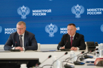 Астраханский губернатор вручил награду министру строительства и ЖКХ России