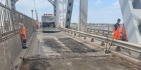 В Астрахани латают ямы на Старом мосту - Газета Волга