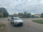 В Астрахани юный самокатчик попал под колёса иномарки