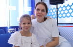 В преддверии Дня знаний министр образования и науки Астраханской вручила будущим первоклассникам портфели