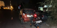 В Астрахани ехавшие на самокате врезались в припаркованную иномарку. Оба доставлены в больницу - Punkt-a.info