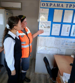 Железнодорожники провели профориентационную экскурсию для харабалинских школьников