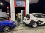 Волонтеры ЛДПР Абаев и Тлеков доставили в Донецк автомобиль и провиант