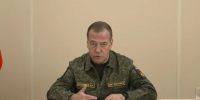 Дмитрий Медведев оценил новейшее вооружение в Астраханской области - Комсомольская Правда