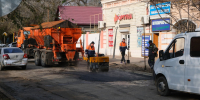 В Астрахани латают ямы на дорогах - Газета Волга