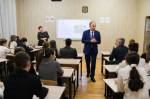 Председатель Гордумы Астрахани провёл для школьников урок о героях