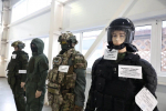 Астраханский губернатор посетил предприятие по изготовлению бронежилетов в Камызякском районе