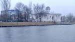 В Астрахани уменьшается толщина льда на водоемах