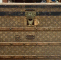 В Астрахани продают сундук Louis Vuitton за 1 млн рублей - Астраханский листок