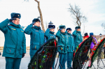 Сотрудники астраханского МЧС почтили память защитников Отечества