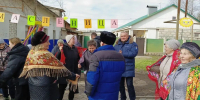 Праздничное гулянье прошло в поселке Советском - Городская Дума