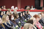 Губернатор поздравил астраханок с Международным женским днём
