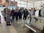 Экскурсию для детей и их родителей провели на железнодорожном вокзале Астрахани