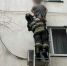 Астраханские огнеборцы боролись с огнем в девятиэтажке и эвакуировали 14 человек - Bloknot-Astrakhan.Ru