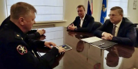 Астраханский вице-губернатор встретился с начальником Управления на транспорте МВД России по ПФО - Астраханский листок