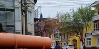 В Астрахани коммунальная техника откачивает дождевую воду - Администрация города
