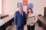 Лучших муниципальных работников наградили в Камызякском районе
