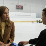 Астраханские детские команды по адаптивному хоккею получили новую защитную экипировку