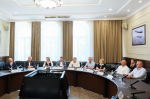 Глава кабмина Астраханской области провел встречу с руководителями политических фракций